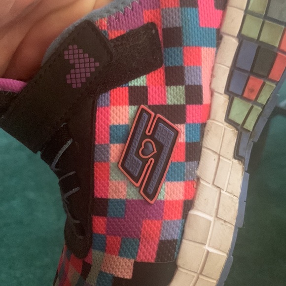 Roblox inspired Skechers good condition with a lot of life still in them! Xoxo! - Picture 10 of 14